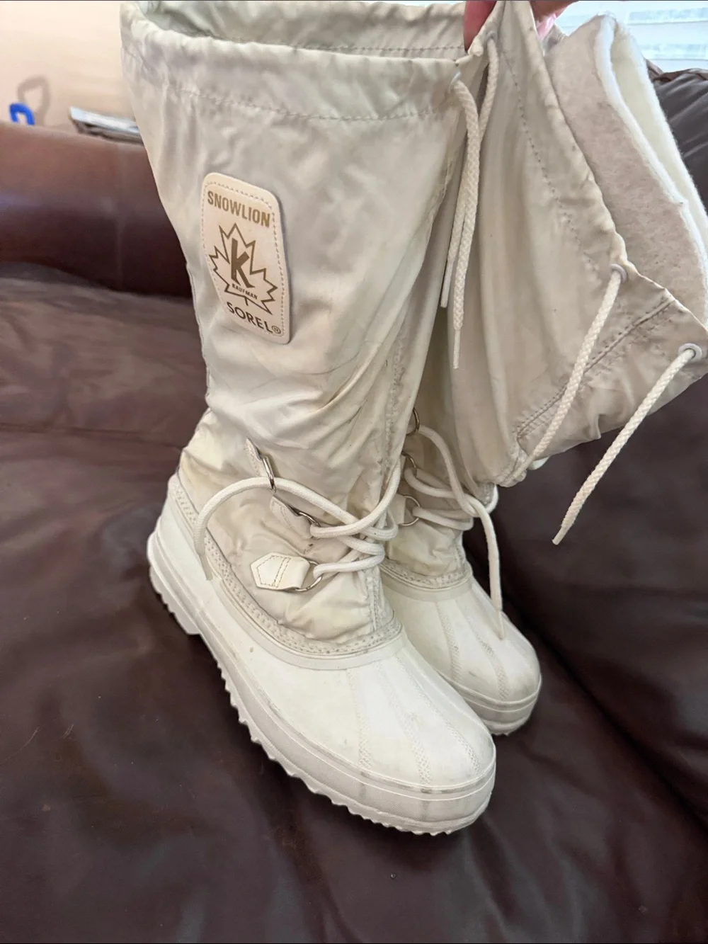 Sorel tall white